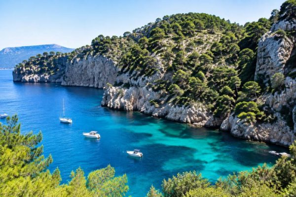 Découvrir les calanques de Cassis