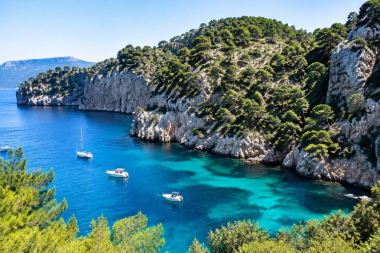 Découvrir les calanques de Cassis